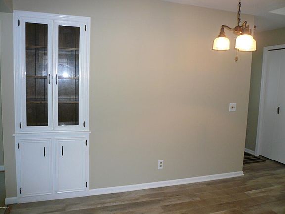 3rd image of 5855 Leisure South Dr SE