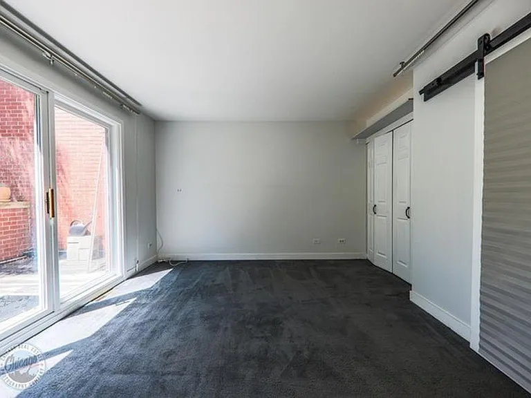 933 N Racine Ave #A — Photo 10