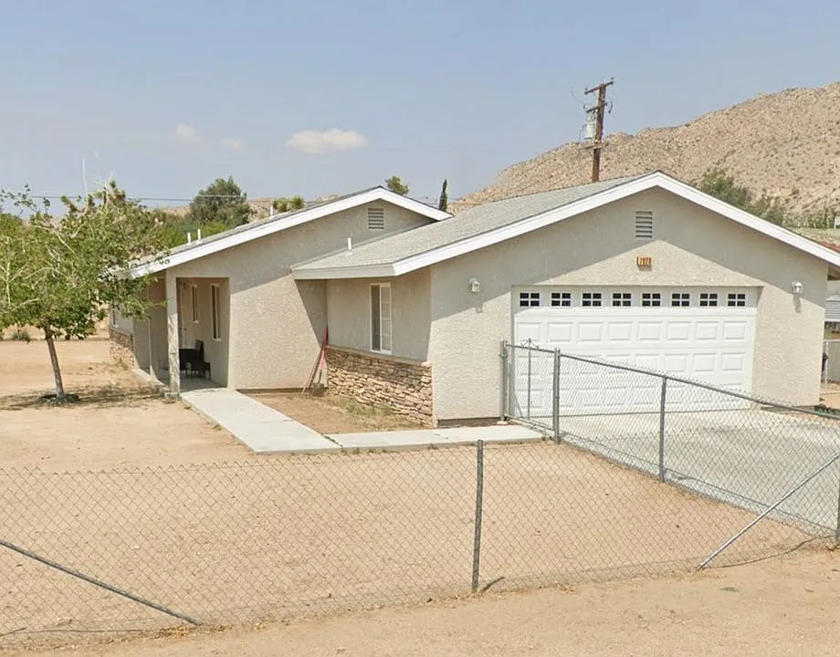 7028 Cholla Ave