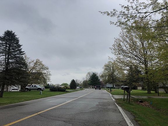 5th image of 20177 Lakeview Dr