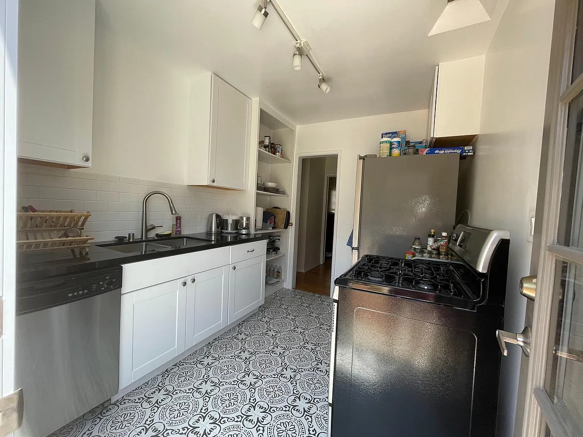 Building Photo - 6508 W 83rd St