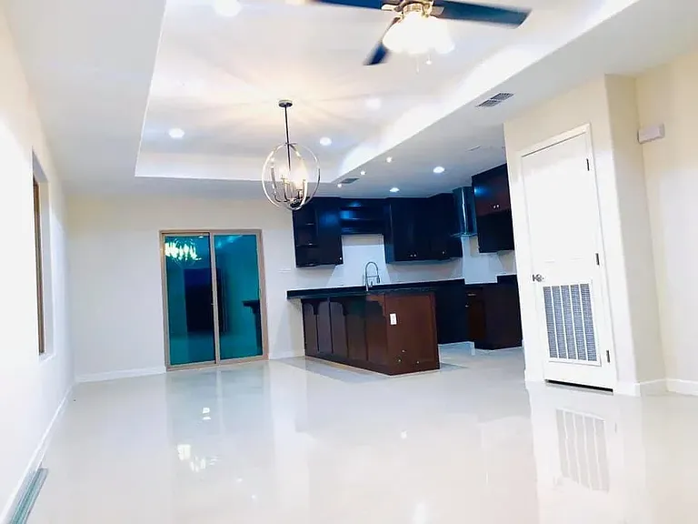 1606 Bilbao Dr — Photo 3
