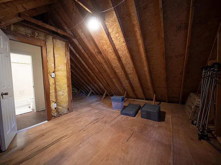 108 Cambay Ct — Photo 32