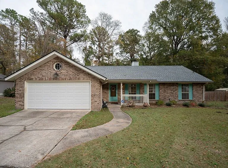 428 Floyd Cir — Photo 2