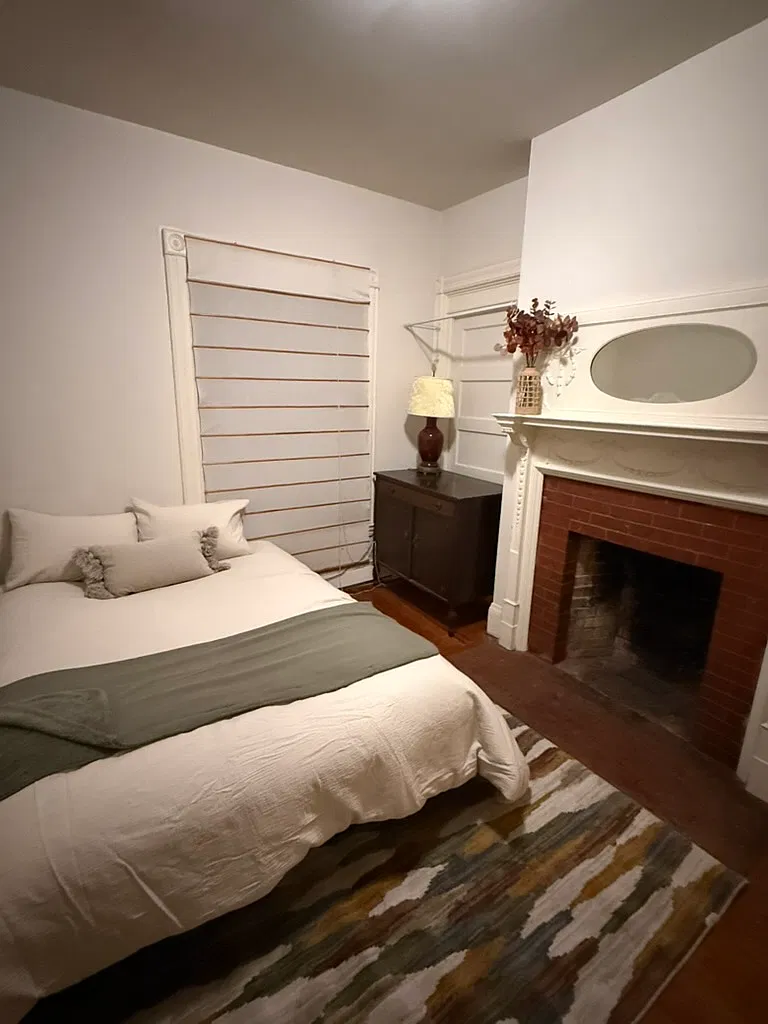 3 bed, 1000 sqft, $4,500 — Photo 3