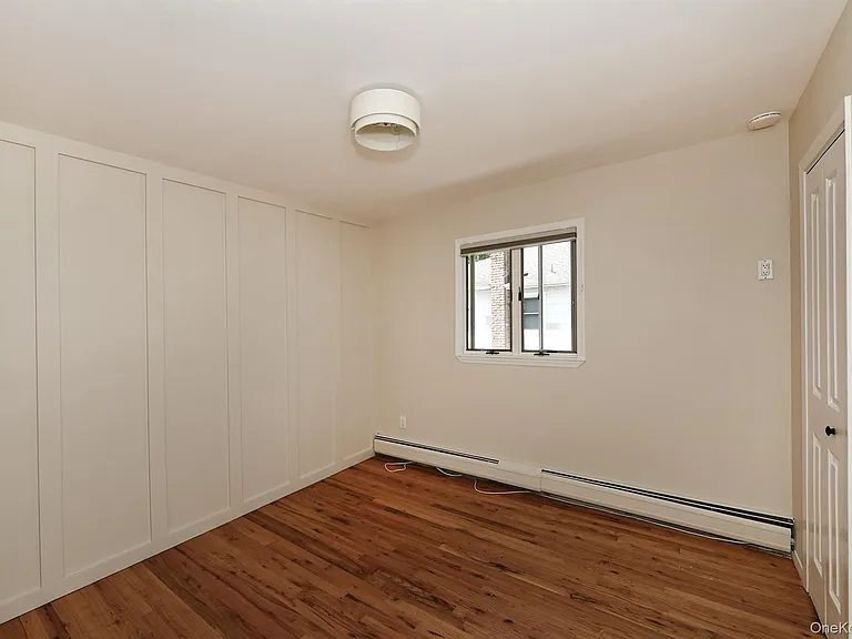 44 Derby Ave — Photo 11