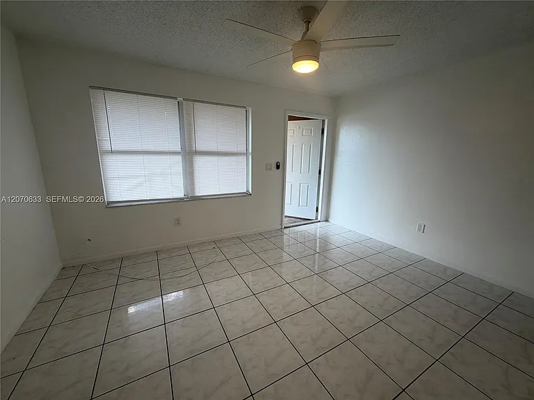 2224 Pierce St #26 — Photo 2