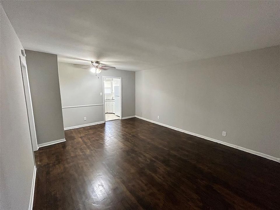 1st image of 8819 Timberside Dr APT 9