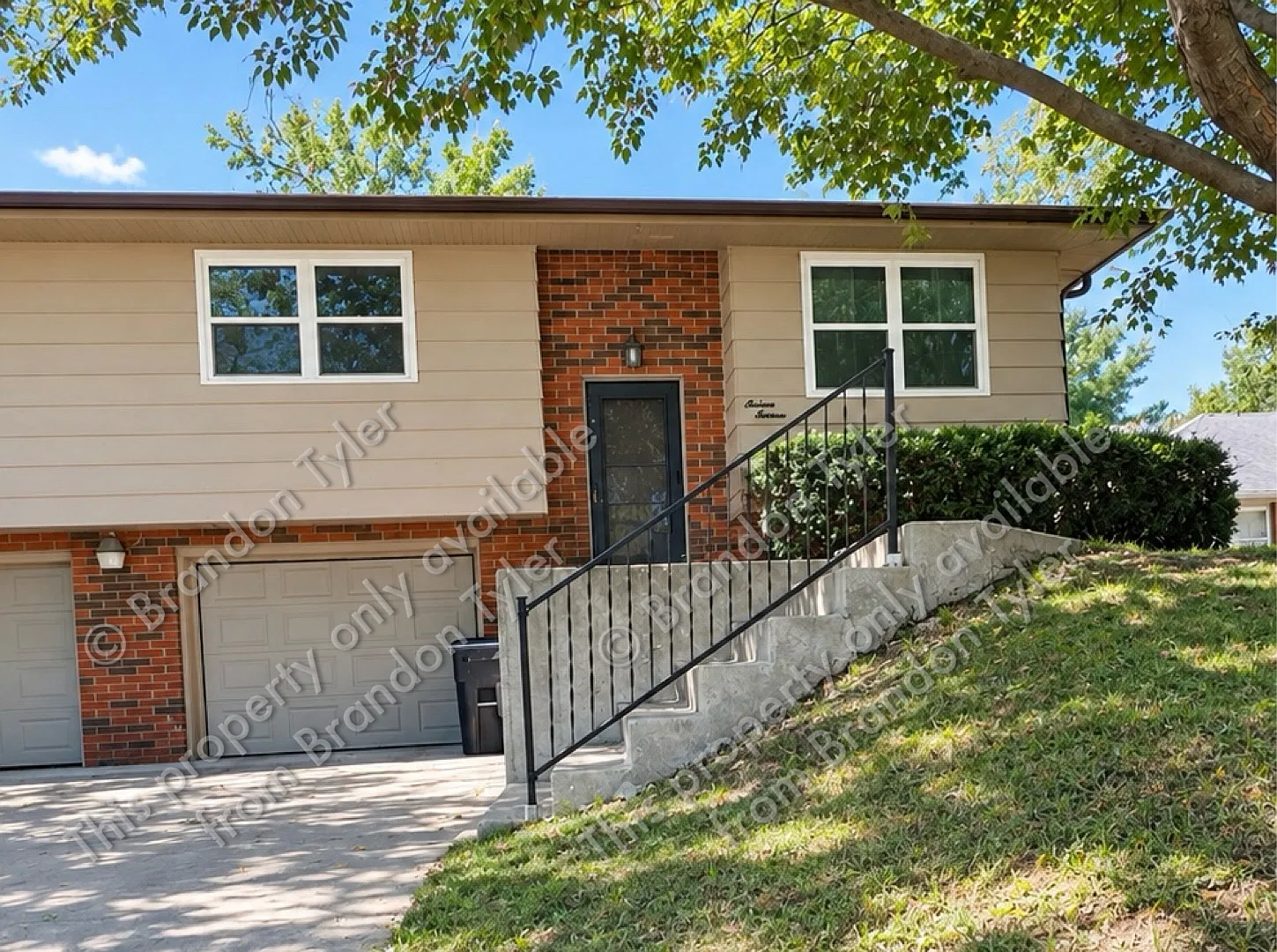 3 bed, $1,400 — Photo 1