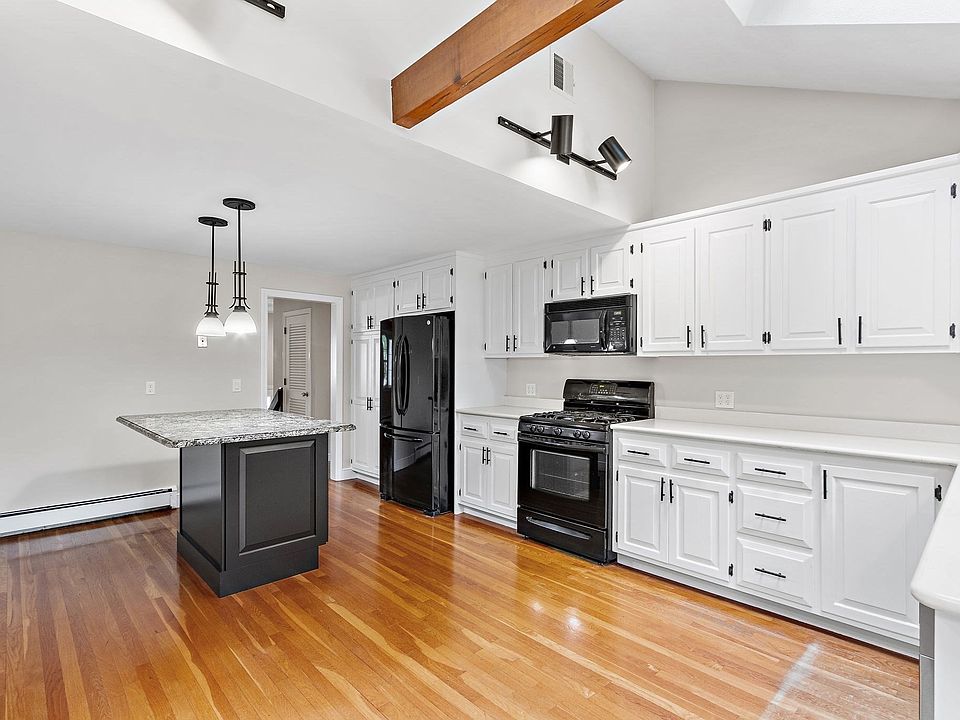 1st image of 141 Longhill Rd