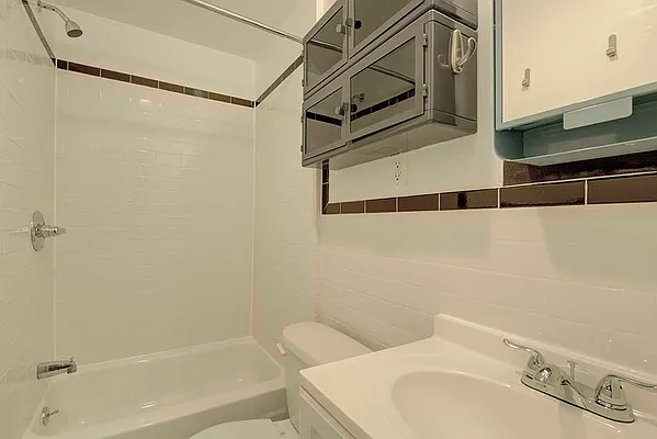 Rented by REAL New York | media 6