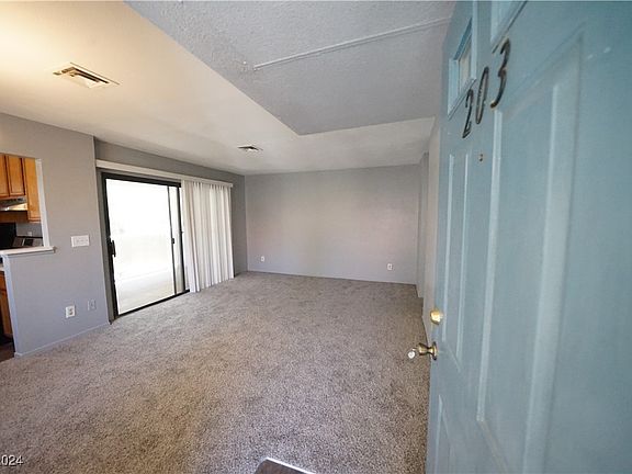 4th image of 4878 Nara Vista Way Unit 203