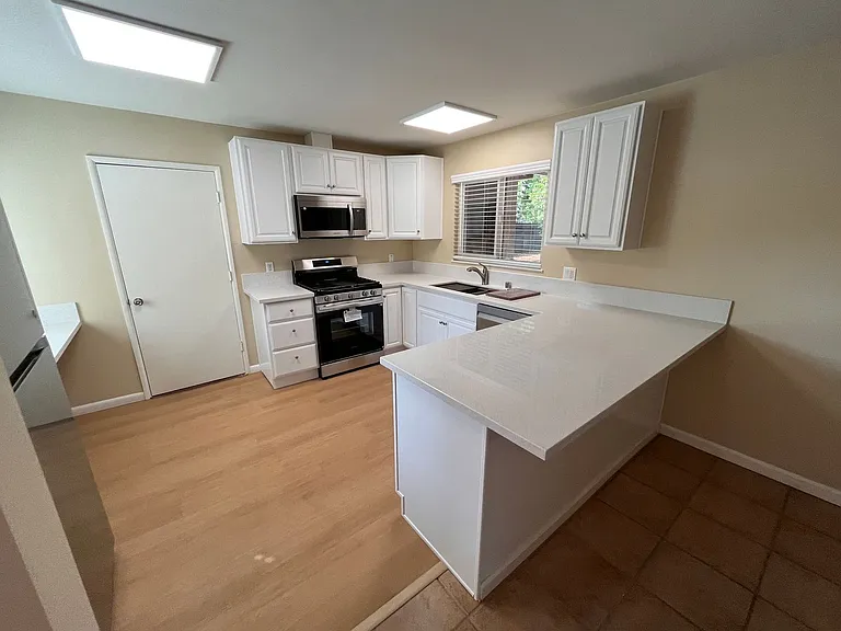 4666 Monongahela St — Photo 2