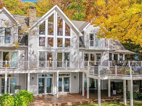 4th image of 214 Meadow Mountain Ln