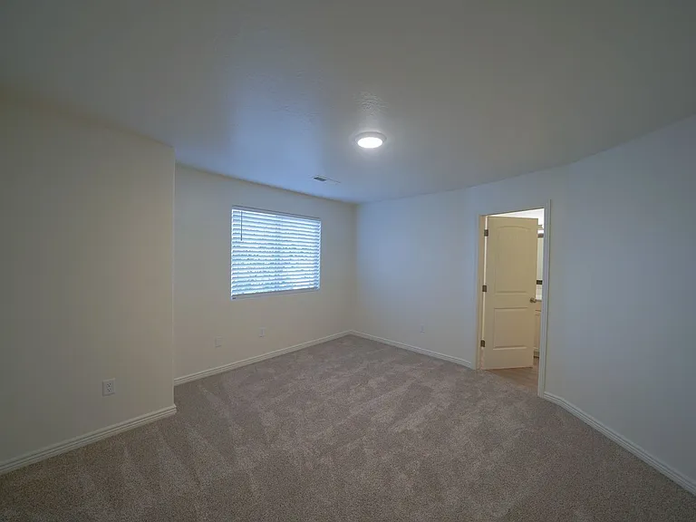 1000 E Bluffview Dr #115 — Photo 21