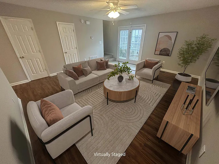Barrington Townhomes — Photo 8