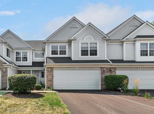 124 Tara Ln, West Chicago, IL 60185