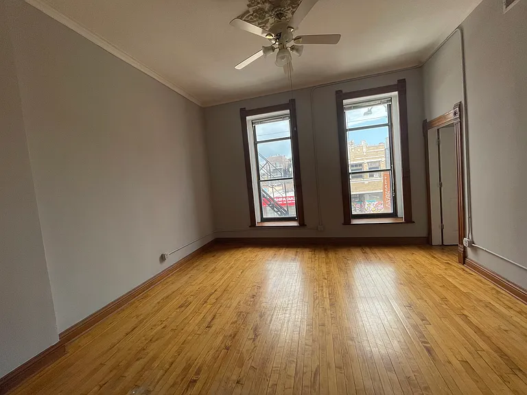 1541 W Chicago Ave #4 — Photo 7
