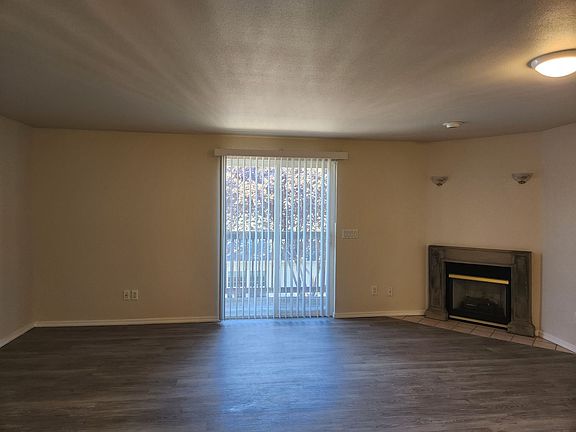 3rd image of 3700 Fairbanks Ave #3716-1