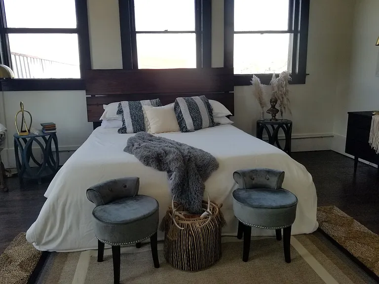 2 bed, 2.0 bath, 1600 sqft, $2,500 — Photo 55