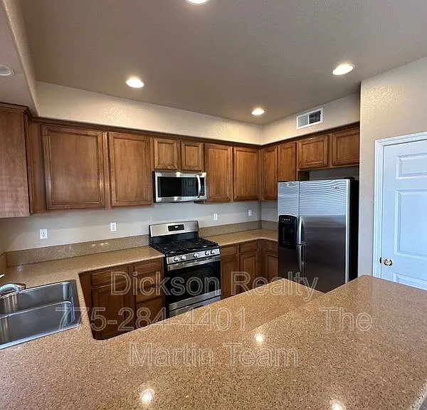 3943 Antinori Dr — Photo 5