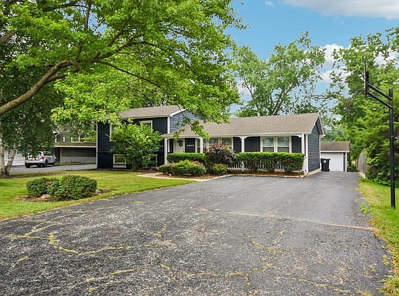 2nd image of 26W473 Parkway Dr