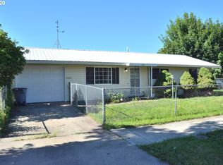 1102 W Ave, La Grande, OR 97850