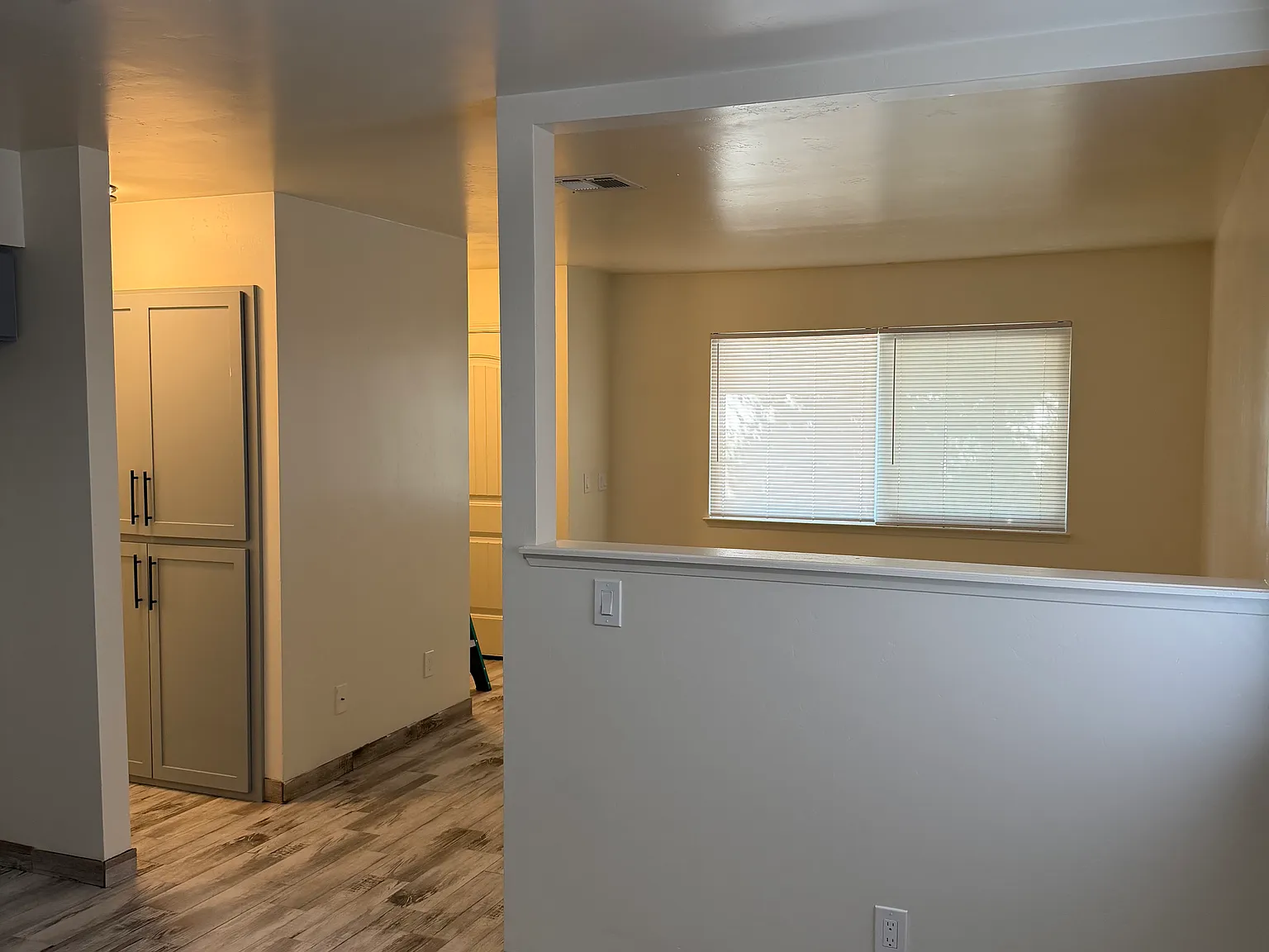 2 bed, 800 sqft, $1,375 — Photo 2