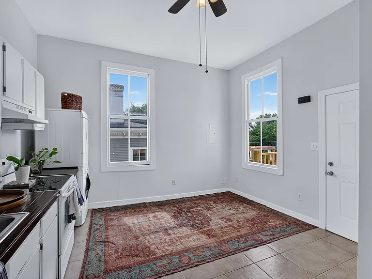 205 E Park Ave #C — Photo 8