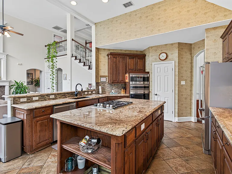 4633 Oak Shores Dr — Photo 10