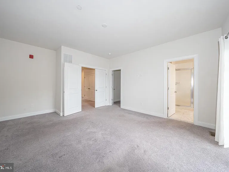 220 Charles Ellis Dr — Photo 20
