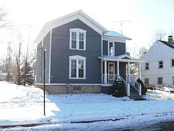 305 W Walker St photo 1
