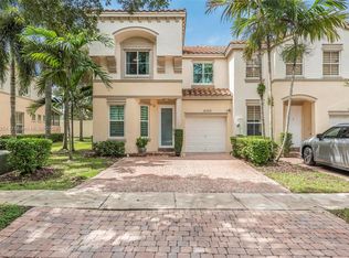16322 SW 48th St, Miramar, FL 33027