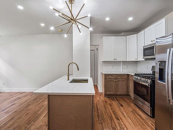 5th image of 14336 222nd St