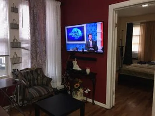 Rented by Century 21 American Homes | media 12