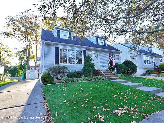 3rd image of 292 Thornycroft Ave