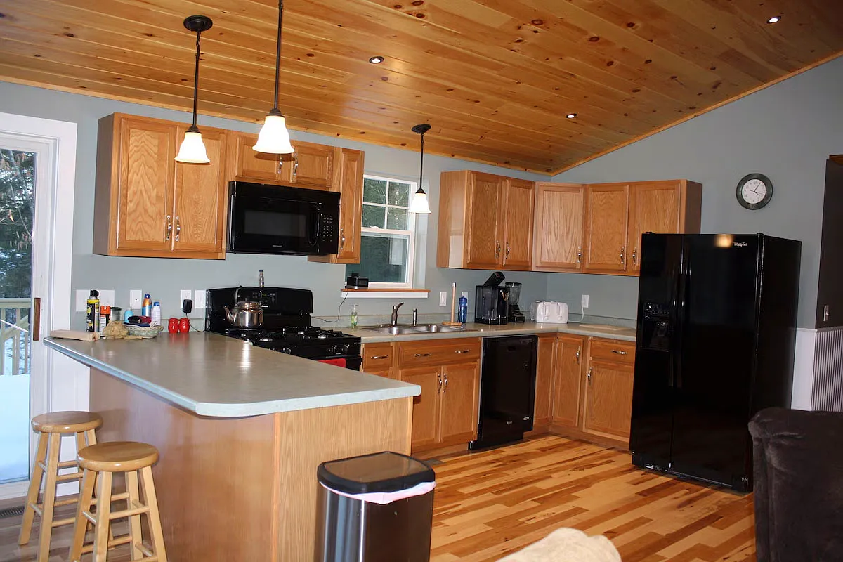 2 bed, 960 sqft, $2,000 — Photo 2