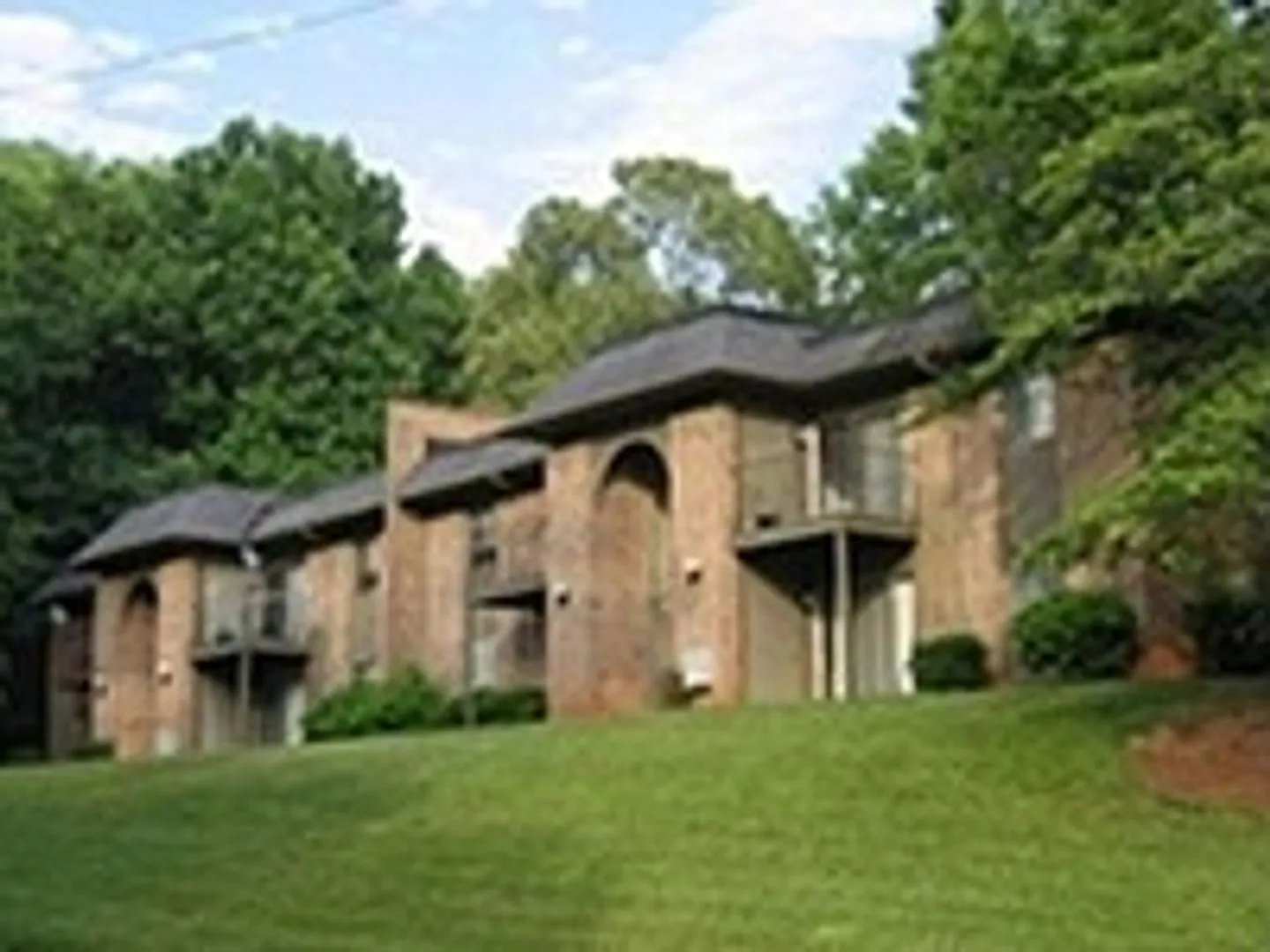 Affordable 1 Bedroom Condominium at Orchard Trace Great move in Special — Photo 1
