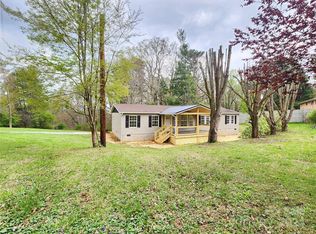 6 Murray Ln, Asheville, NC 28806