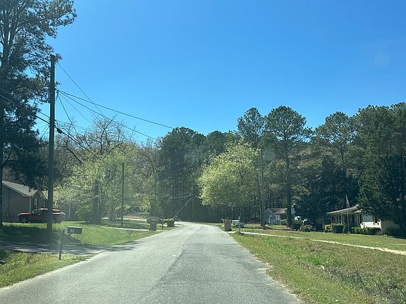 5th image of 65 Habersham Cir NE