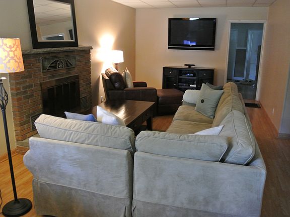 3 bedroom livingroom