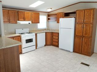 513 Colony Ct, Potterville, MI 48876