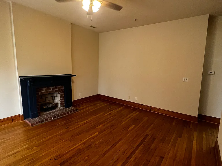 909 W Grace St #3 — Photo 7