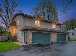 1424 S River Rd #1426, New Berlin, WI 53151