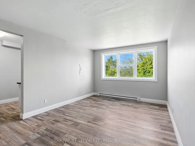 435 Nelson St #1 — Photo 6