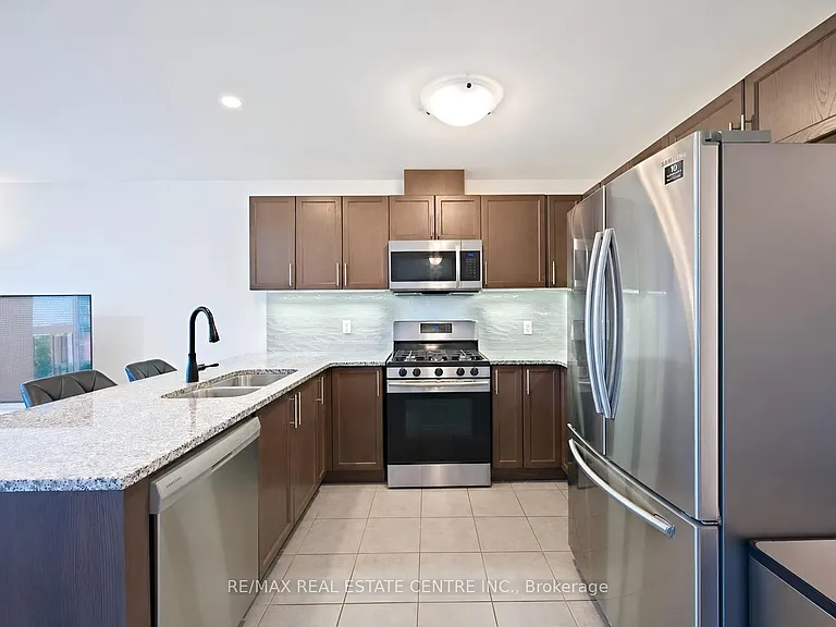 135 Hardcastle Dr #35 — Photo 12