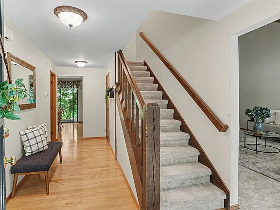 3rd image of 15822 SE 167th Place