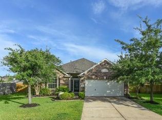 12802 Southport Dr, Pearland, TX 77584