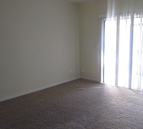 5th image of 710 E Michigan St