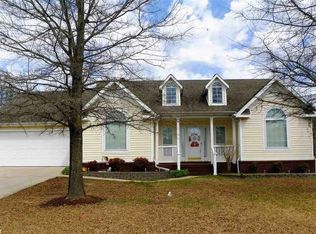 6803 Deerwood Dr, Paragould, AR 72450